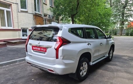 Mitsubishi Montero Sport, 2021 год, 4 100 000 рублей, 6 фотография