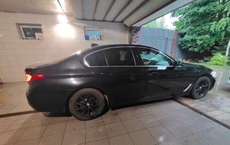 BMW 5 серия, 2020 год, 2 800 000 рублей, 2 фотография