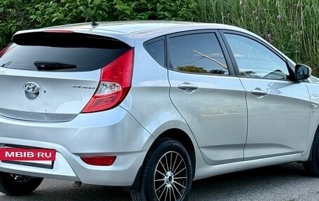 Hyundai Solaris II рестайлинг, 2012 год, 850 000 рублей, 4 фотография