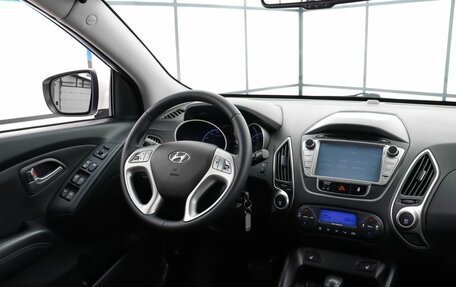 Hyundai ix35 I рестайлинг, 2012 год, 1 530 000 рублей, 7 фотография