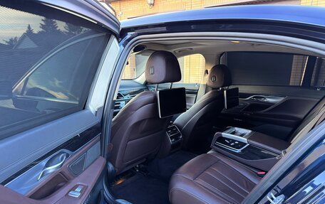 BMW 7 серия, 2017 год, 2 480 000 рублей, 7 фотография
