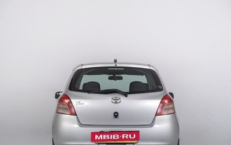 Toyota Vitz, 2005 год, 459 000 рублей, 4 фотография