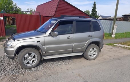 Chevrolet Niva I рестайлинг, 2011 год, 530 000 рублей, 4 фотография