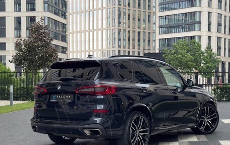 BMW X5, 2019 год, 6 240 000 рублей, 4 фотография