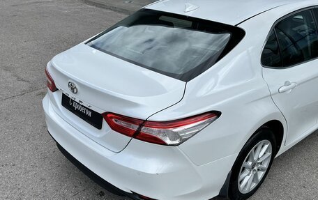 Toyota Camry, 2022 год, 3 190 000 рублей, 12 фотография