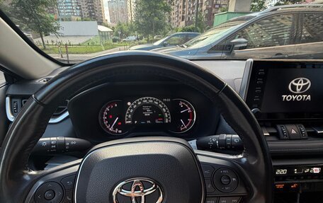 Toyota RAV4, 2022 год, 3 800 000 рублей, 2 фотография