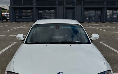 BMW 1 серия, 2010 год, 990 000 рублей, 2 фотография