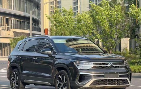 Volkswagen Tharu, 2022 год, 1 900 000 рублей, 3 фотография