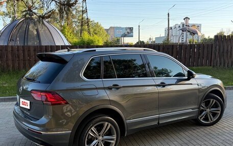 Volkswagen Tiguan II, 2019 год, 3 760 000 рублей, 4 фотография