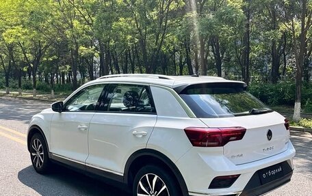 Volkswagen T-Roc I, 2022 год, 1 620 000 рублей, 3 фотография