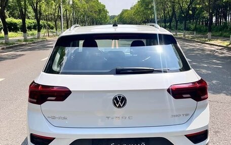 Volkswagen T-Roc I, 2022 год, 1 620 000 рублей, 6 фотография