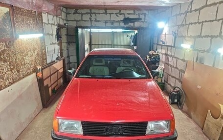 Audi 100, 1988 год, 270 000 рублей, 2 фотография
