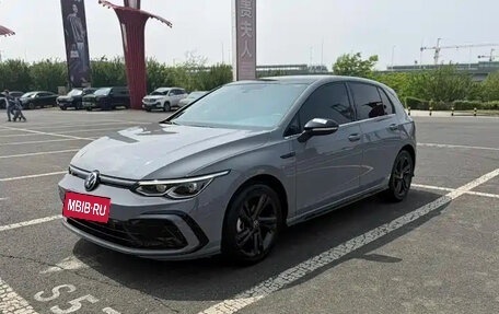Volkswagen Golf VIII, 2023 год, 2 232 000 рублей, 3 фотография