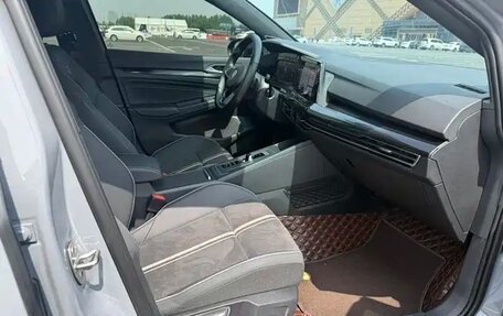 Volkswagen Golf VIII, 2023 год, 2 232 000 рублей, 9 фотография
