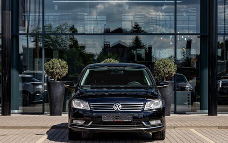 Volkswagen Passat B7, 2012 год, 1 095 000 рублей, 2 фотография