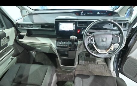 Honda Stepwgn IV, 2016 год, 1 095 000 рублей, 4 фотография