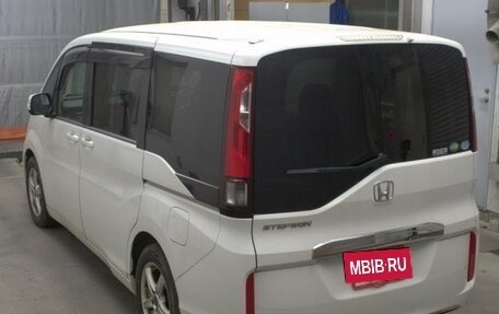 Honda Stepwgn IV, 2016 год, 1 089 000 рублей, 5 фотография