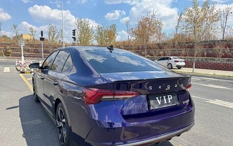 Skoda Octavia IV, 2022 год, 2 100 000 рублей, 3 фотография