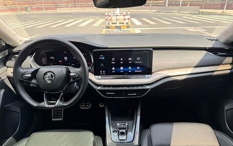 Skoda Octavia IV, 2022 год, 2 100 000 рублей, 2 фотография