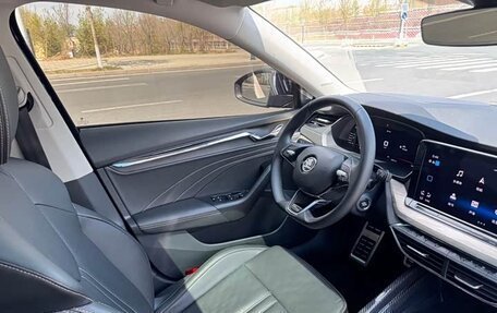 Skoda Octavia IV, 2022 год, 2 100 000 рублей, 12 фотография