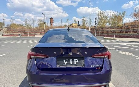 Skoda Octavia IV, 2022 год, 2 100 000 рублей, 11 фотография