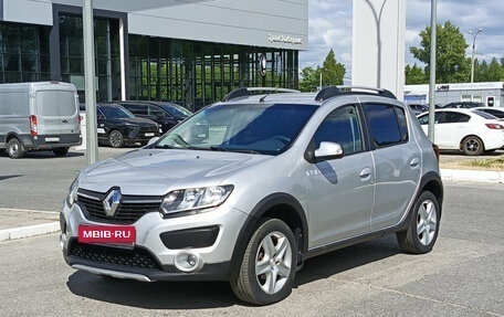 Renault Sandero II рестайлинг, 2015 год, 800 000 рублей, 1 фотография