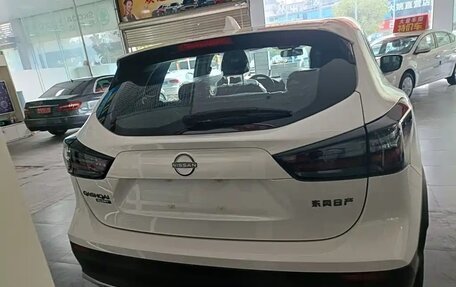 Nissan Qashqai, 2025 год, 1 800 000 рублей, 4 фотография