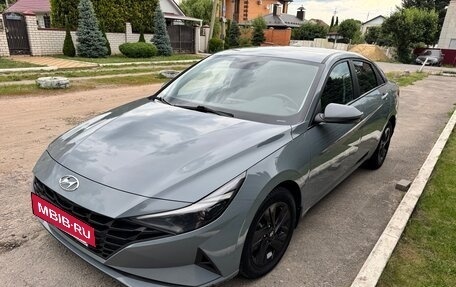 Hyundai Elantra, 2021 год, 1 680 000 рублей, 3 фотография