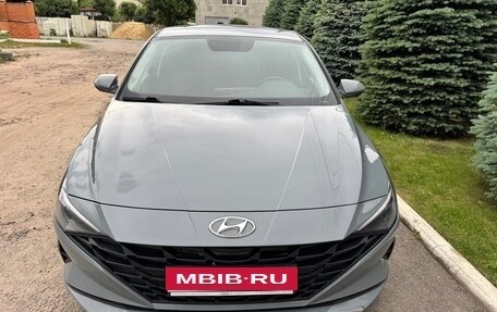 Hyundai Elantra, 2021 год, 1 680 000 рублей, 2 фотография