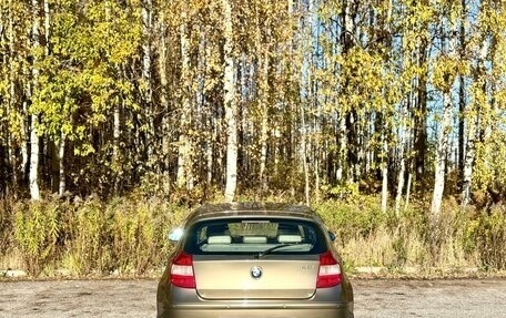 BMW 1 серия, 2006 год, 750 000 рублей, 2 фотография