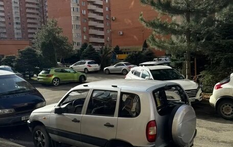 Chevrolet Niva I рестайлинг, 2006 год, 390 000 рублей, 2 фотография