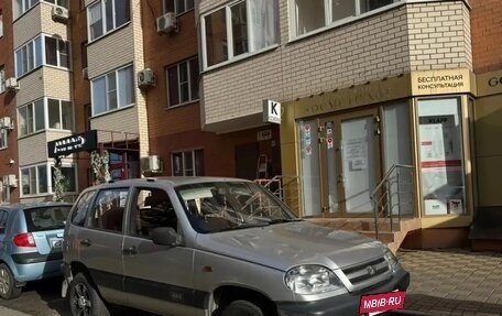 Chevrolet Niva I рестайлинг, 2006 год, 390 000 рублей, 5 фотография