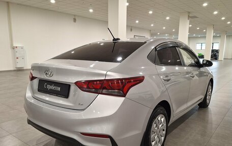 Hyundai Solaris II рестайлинг, 2017 год, 899 000 рублей, 2 фотография