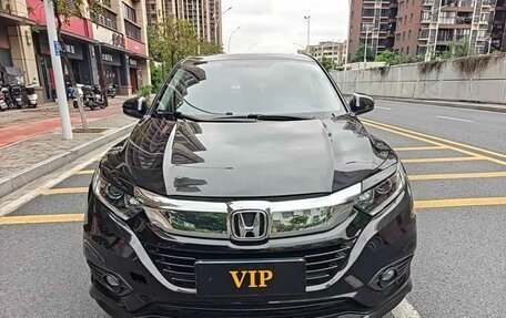 Honda Vezel, 2022 год, 1 278 000 рублей, 2 фотография