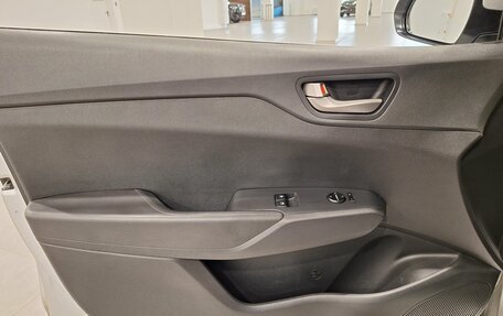 Hyundai Solaris II рестайлинг, 2017 год, 899 000 рублей, 20 фотография