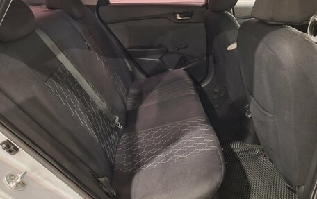 Hyundai Solaris II рестайлинг, 2017 год, 899 000 рублей, 12 фотография