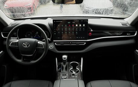Toyota Highlander, 2026 год, 4 840 000 рублей, 15 фотография