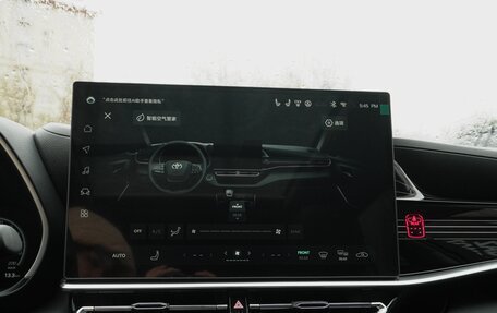 Toyota Highlander, 2026 год, 4 840 000 рублей, 24 фотография