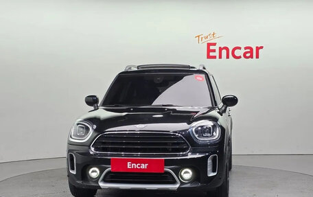 MINI Countryman II (F60), 2022 год, 1 874 000 рублей, 3 фотография