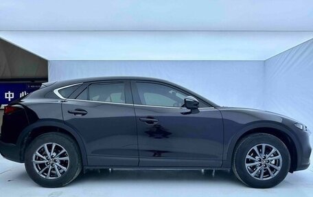 Mazda CX-4, 2022 год, 1 875 000 рублей, 8 фотография