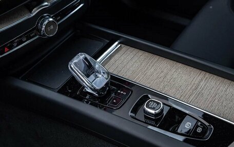 Volvo XC60 II, 2025 год, 7 800 000 рублей, 20 фотография