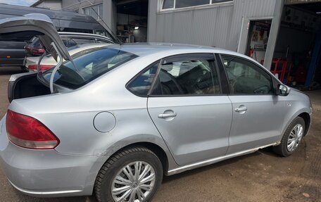 Volkswagen Polo VI (EU Market), 2012 год, 270 000 рублей, 2 фотография