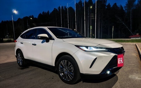 Toyota Harrier, 2021 год, 4 300 000 рублей, 12 фотография