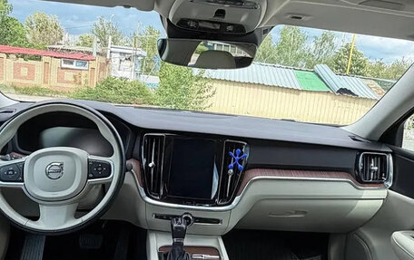 Volvo S60 III, 2021 год, 2 710 600 рублей, 6 фотография