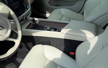 Volvo S60 III, 2021 год, 2 710 600 рублей, 9 фотография