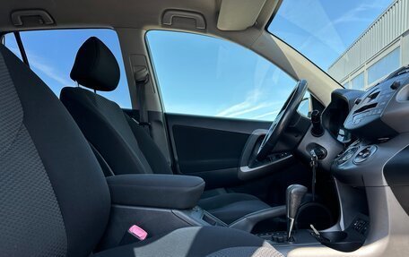 Toyota RAV4, 2006 год, 1 050 000 рублей, 10 фотография