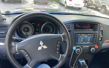 Mitsubishi Pajero IV, 2008 год, 1 590 000 рублей, 16 фотография