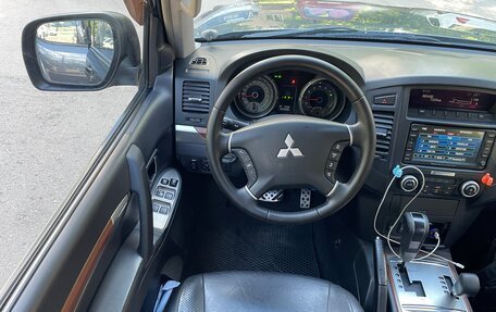 Mitsubishi Pajero IV, 2008 год, 1 590 000 рублей, 26 фотография