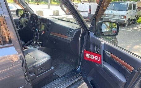 Mitsubishi Pajero IV, 2008 год, 1 590 000 рублей, 17 фотография