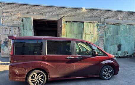 Honda Stepwgn IV, 2017 год, 2 400 000 рублей, 13 фотография